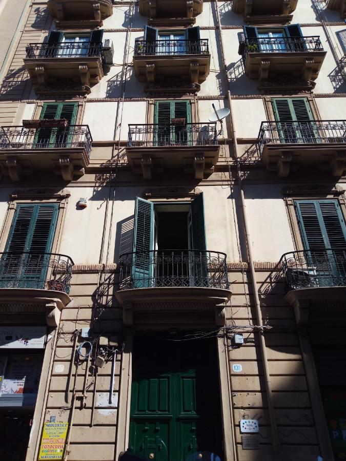 Locami Palermo Centro Rooms Exterior foto